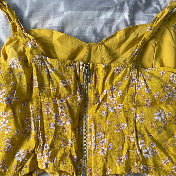 Yellow Floral Crop Top - Picture 3 of 6